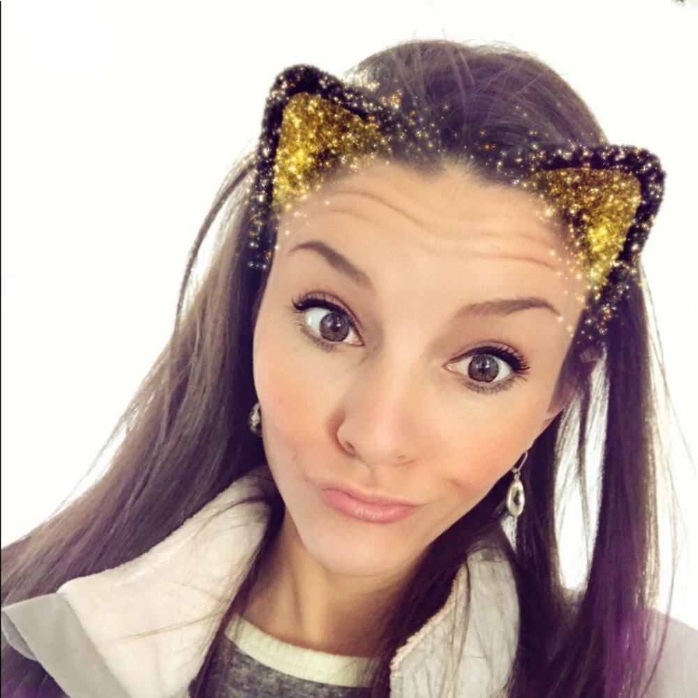 Meet your Posher, Casey